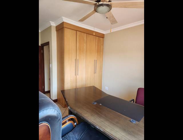 6 BEDROOM HOUSE FOR SALE IN BIRDWOOD ESTATE